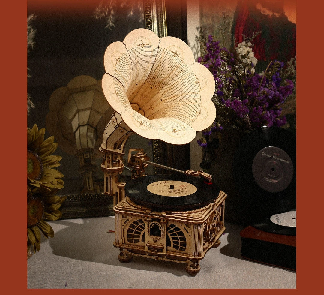 Robotime Hand Crank Classic Gramophone with Music 1:1 424pcs Wooden Model Building Kits Gift for Children Adult LKB01 Home Decor